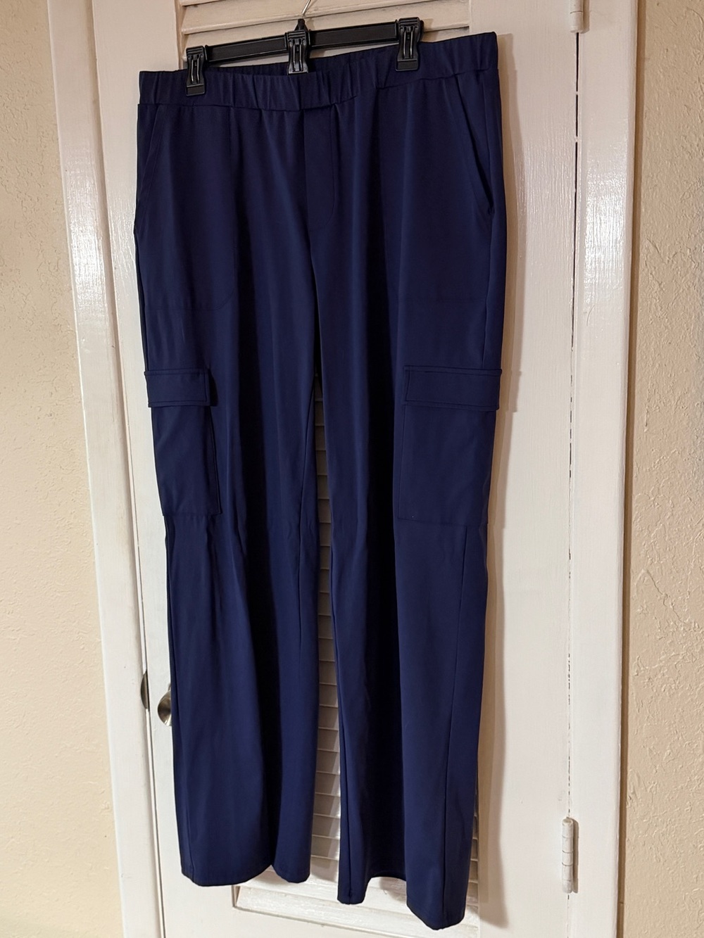 Zyia Active Navy Presidio Peak Cargo Pants - Picture 3 of 9